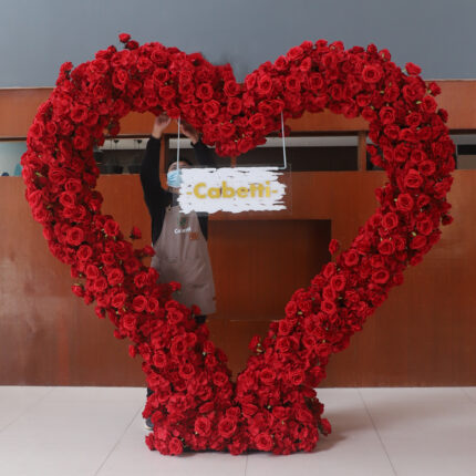 Custom Premium Wedding Decoration Artificial Red Silk Rose Flower Wedding Backdrop Heart Flower Arch for Wedding Decoration