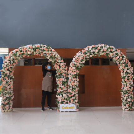 Custom Premium Quality Wedding & Event Flower Arrangement Pink champagne Flower Arch Backdrop Decoration For Wedding Party Decorations